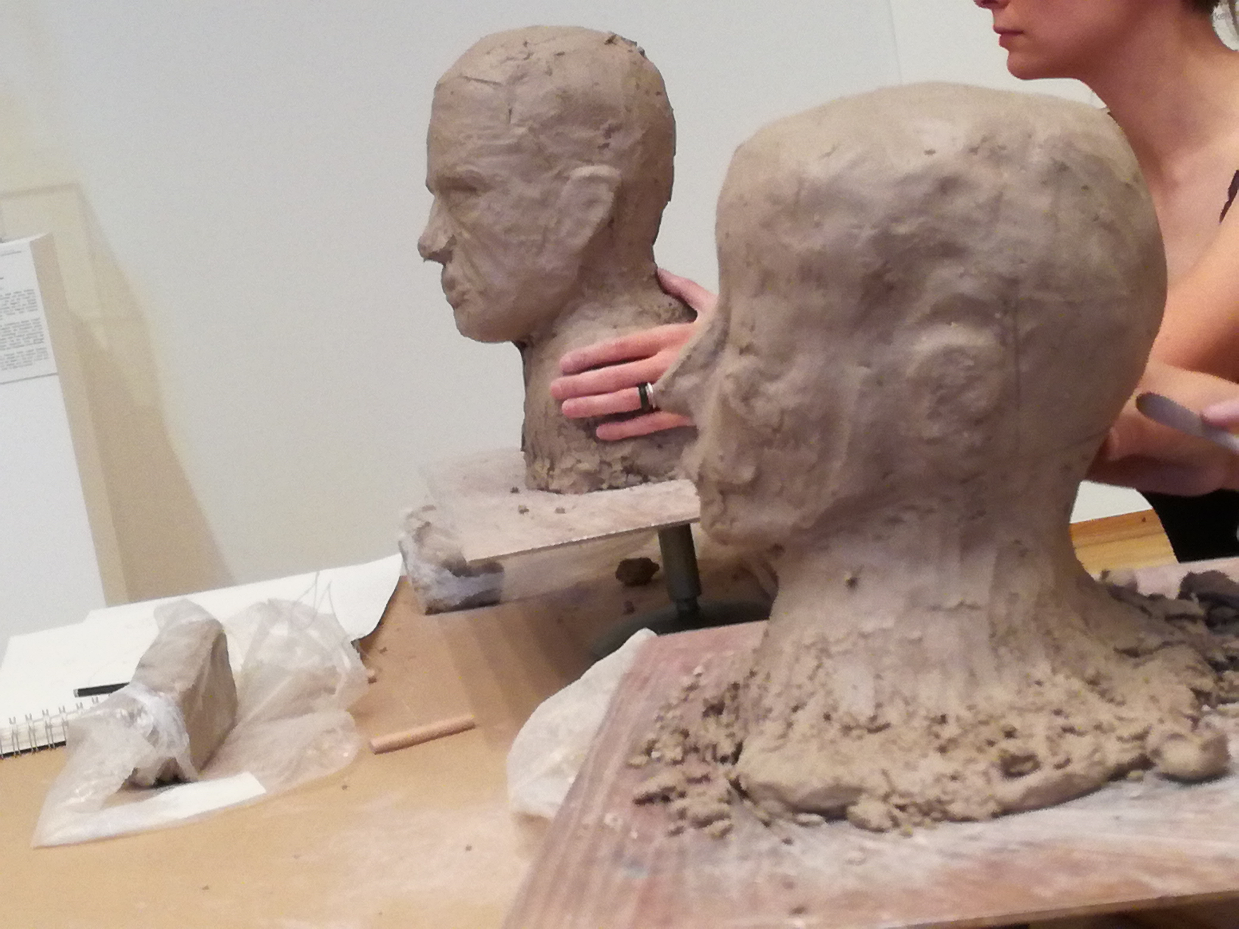 Porträtkopf in Ton modellieren – Kurs in Köln
