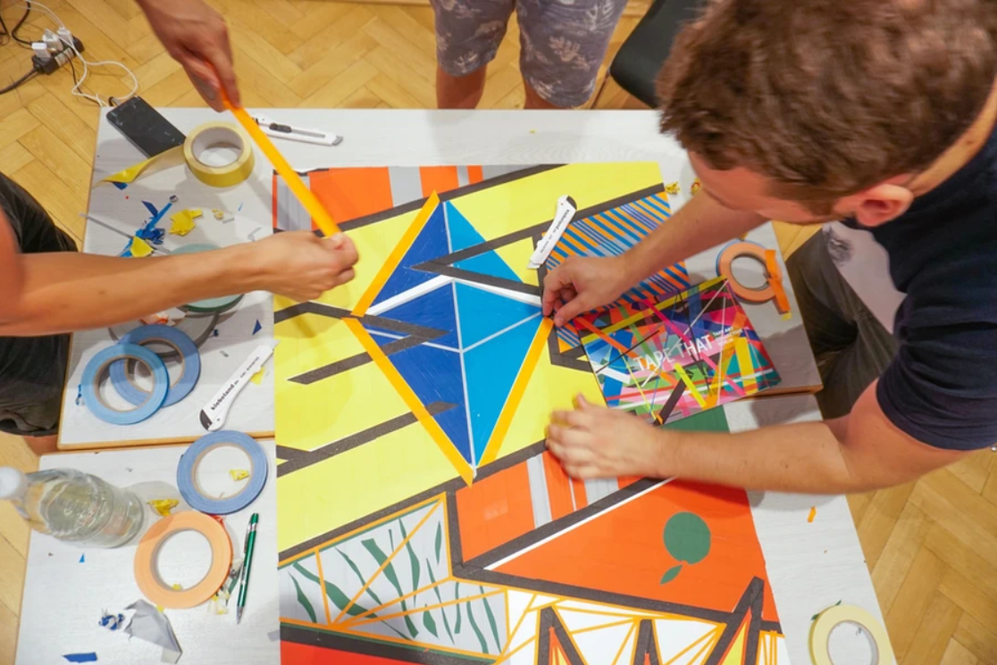 Tape-Art-Bild gestalten in Berlin-Mitte