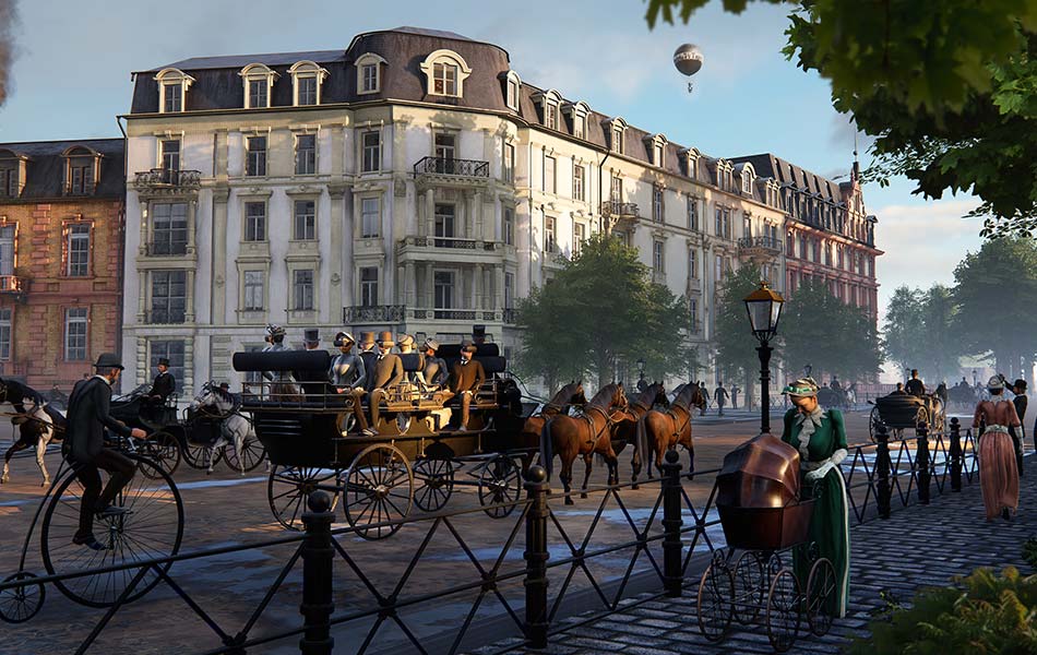 Pferdekutschen und Menschen in einer historischen Stadtstraße.